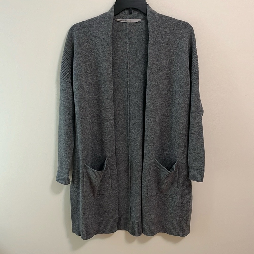 Athleta cardigan woman’s Small gray tunic sweater wool cashmere pockets casual